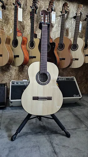Kremona F65S Fiesta Soloist Series (УЦЕНКА) Классическая гитара.