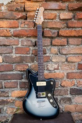 JET JJ-350 Baritone Moonburst Электрогитара баритон.