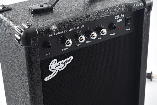 Smiger TB-15-BK Комбоусилитель для бас-гитары. 